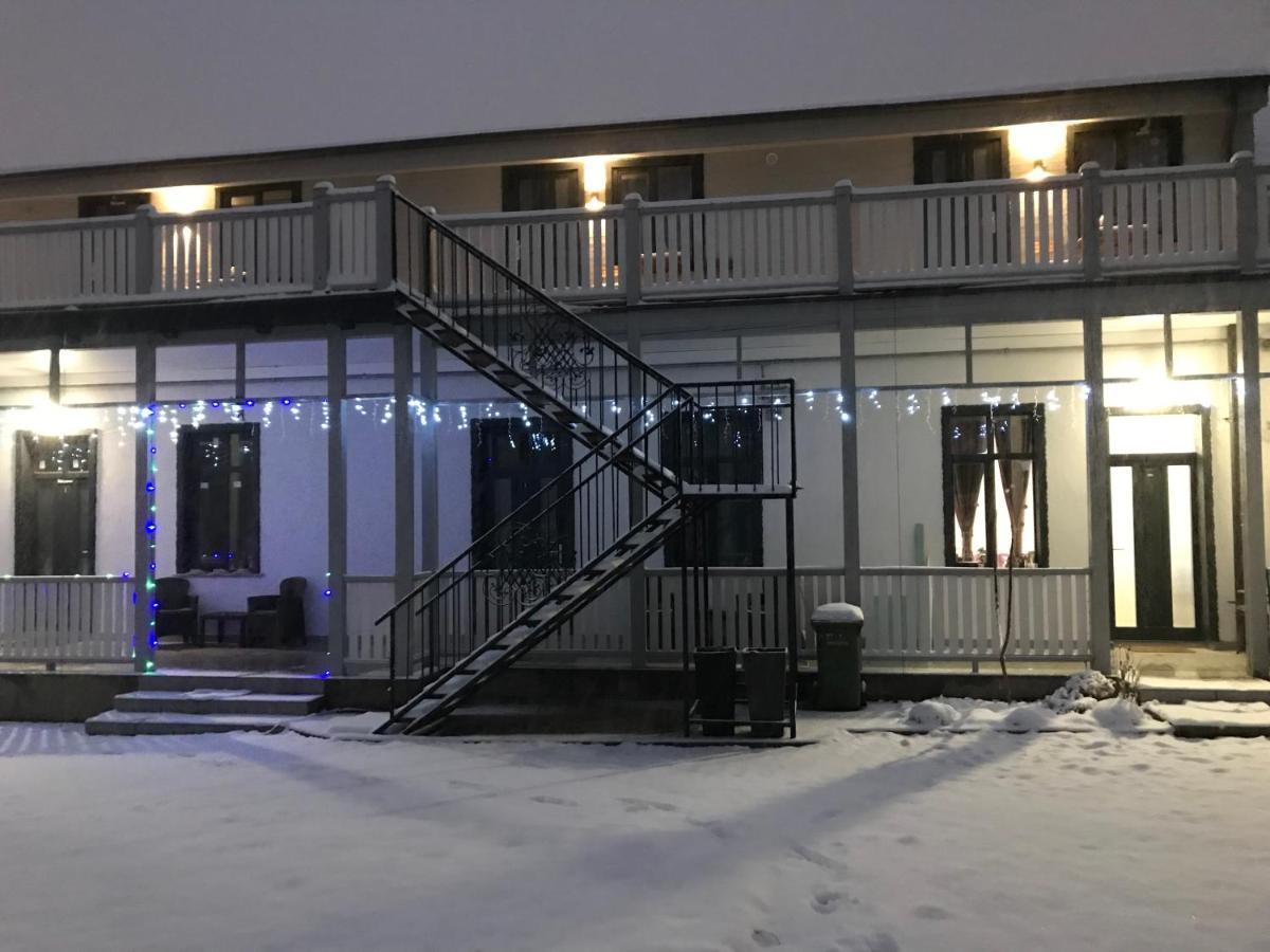 Garsoniera Delia Brasov Apartment Exterior foto